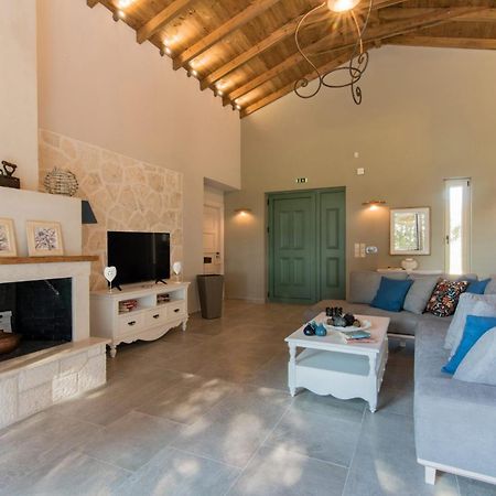 Astarte Villas - Laalu Private Villa With Pool Koukounariá Esterno foto